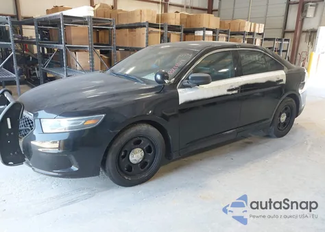 2015 Ford Police Interceptor из США, поврежденный, VIN 1FAHP2MK2FG153958